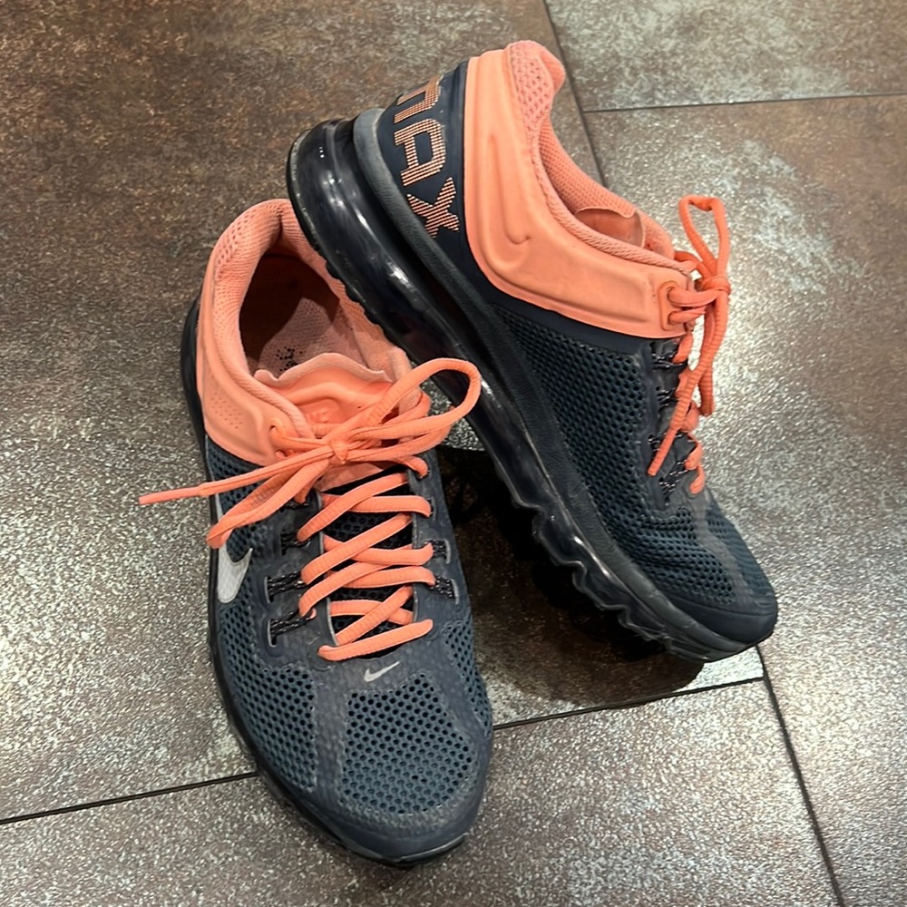 Nike air max running shoes